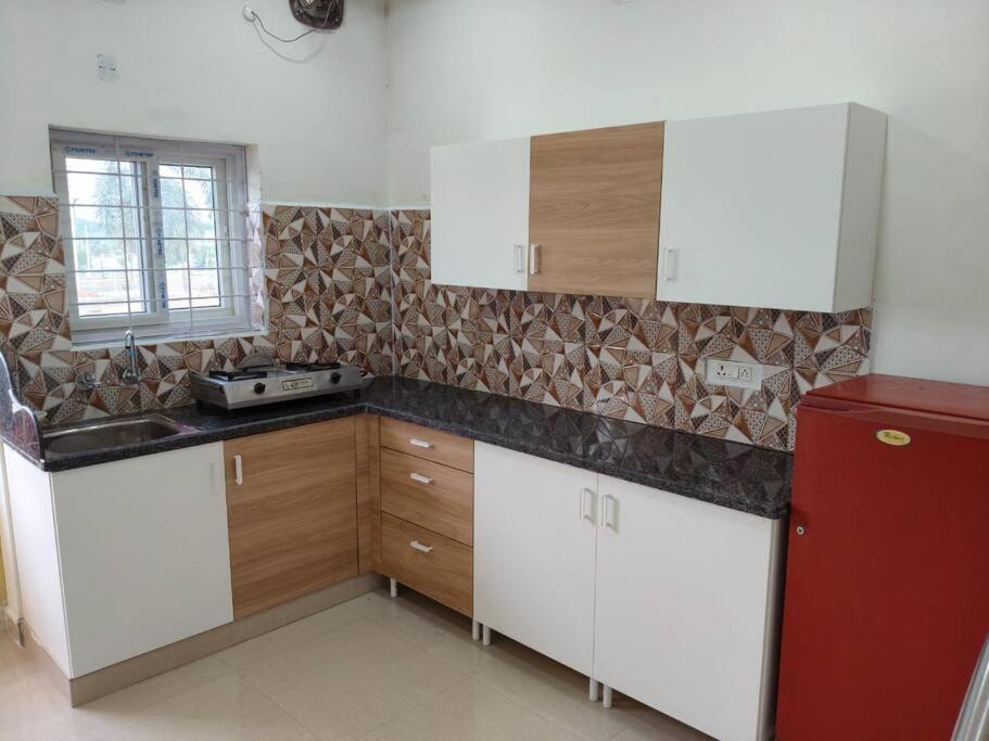 Leo'S Den 9 Guests Ac 3Bhk 9 Mins To Rgia Villa เชมชาบัด ภายนอก รูปภาพ