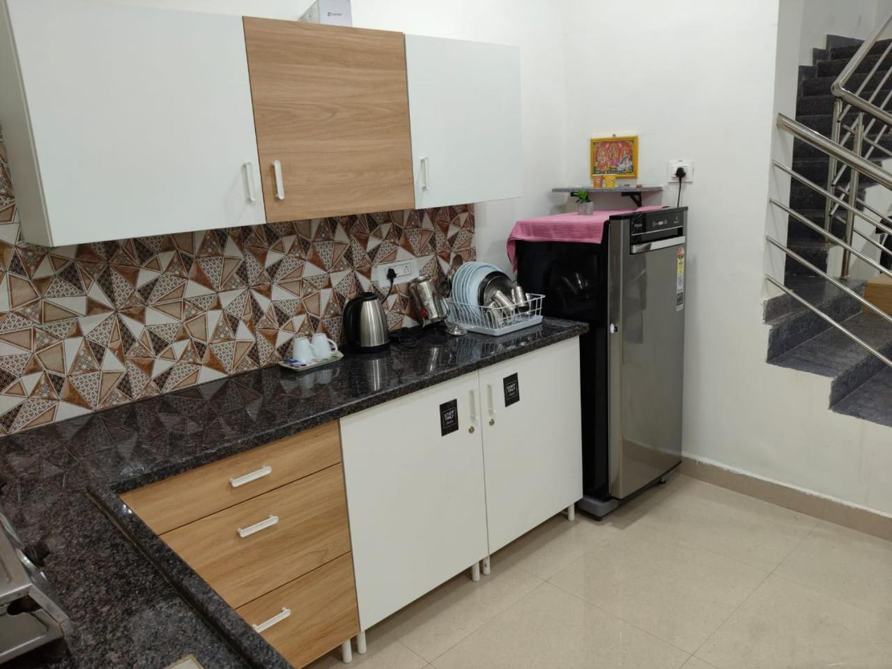 Leo'S Den 9 Guests Ac 3Bhk 9 Mins To Rgia Villa เชมชาบัด ภายนอก รูปภาพ